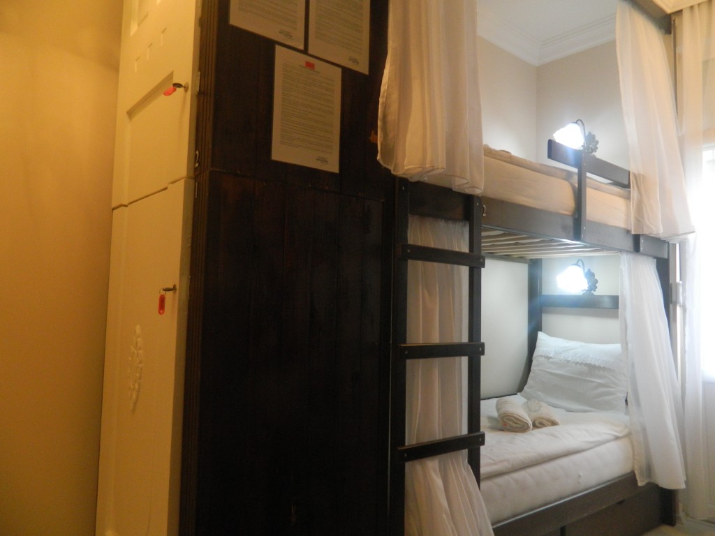Authentic Belgrade Centre Hostel Room, Private Bunk Beds